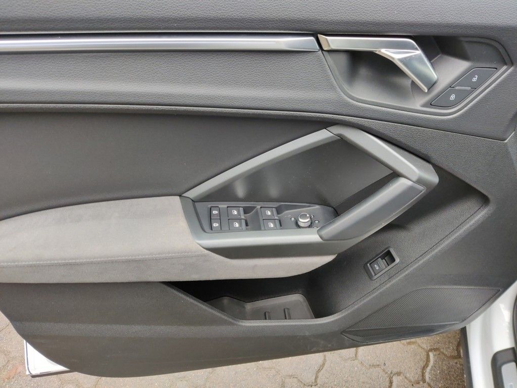 Audi Q3 Sportback 45 TFSI quattro S tronic S line - Samsaru's Car Outlet