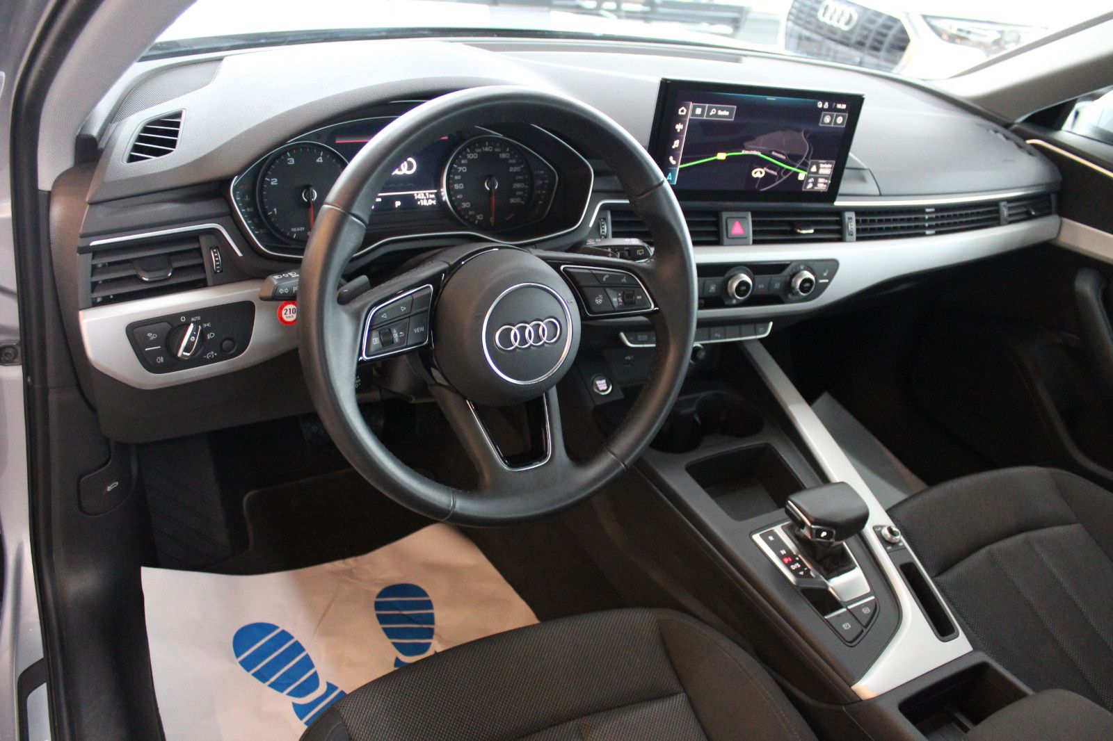 Audi A4 Avant 40 TDI S tronic advanced - Samsaru's Car Outlet
