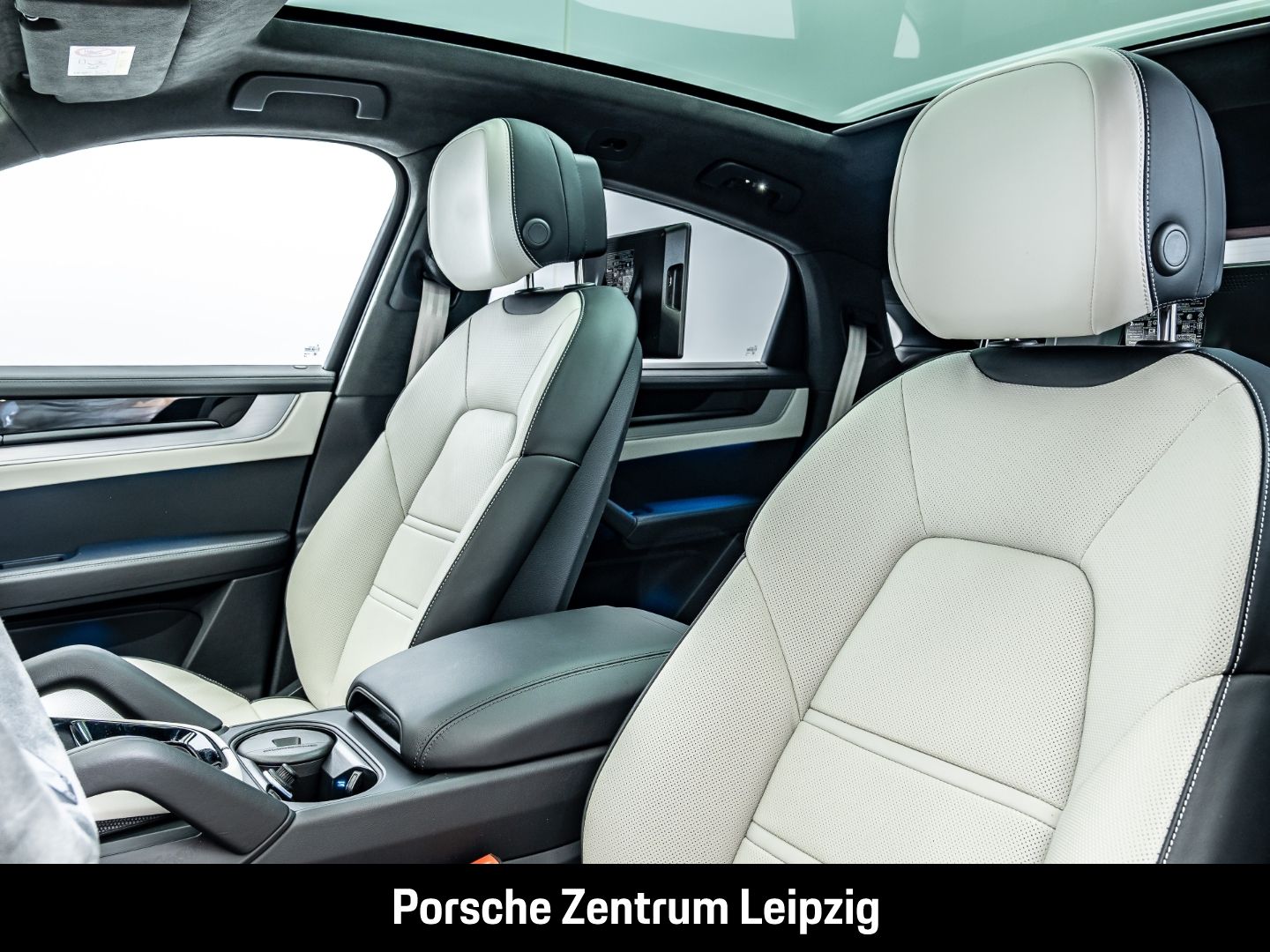 Porsche Cayenne S Coupe HD Massage PDCC InnoDrive HeadUp
