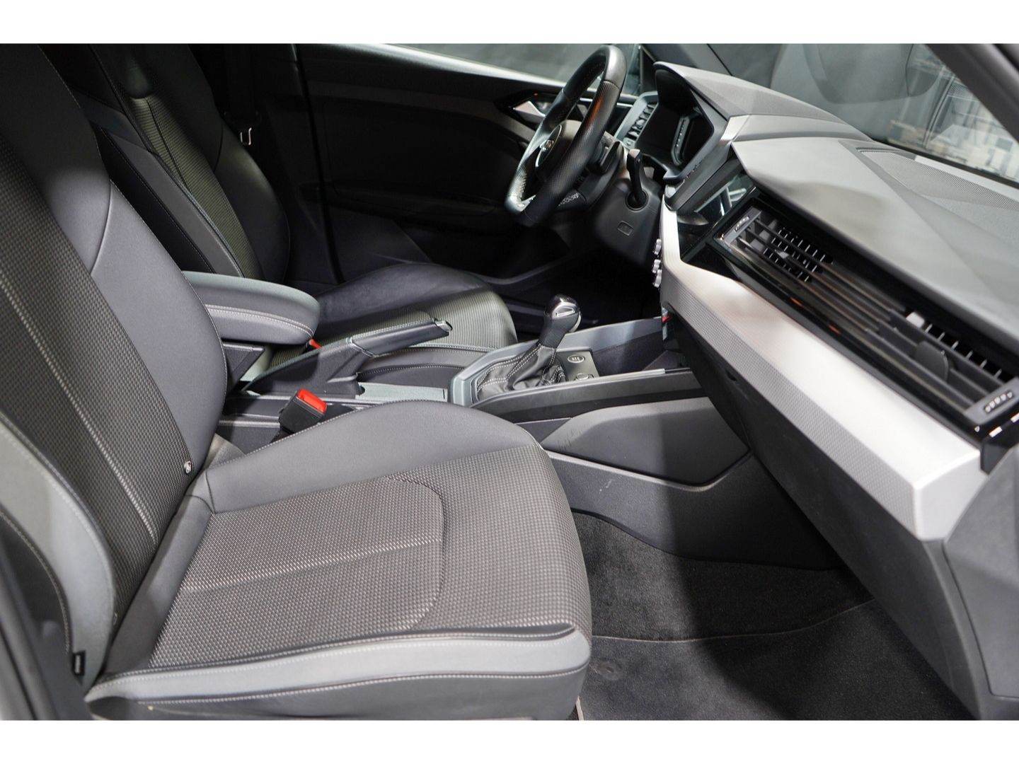 Audi A1 Sportback S line 35 TFSI ACC optikschwarz Kam