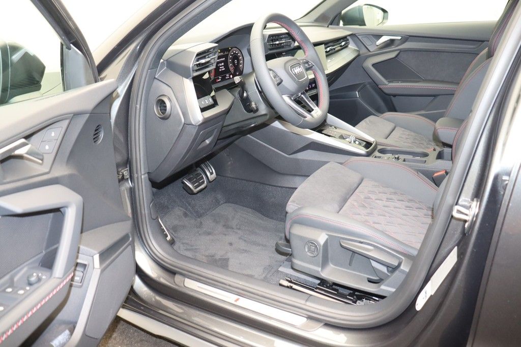 Audi A3 Sportback 35 TFSI S line - Samsaru's Car Outlet