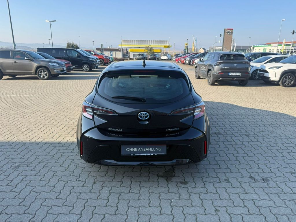 Toyota Corolla 1.8 Hybrid Business Edition
