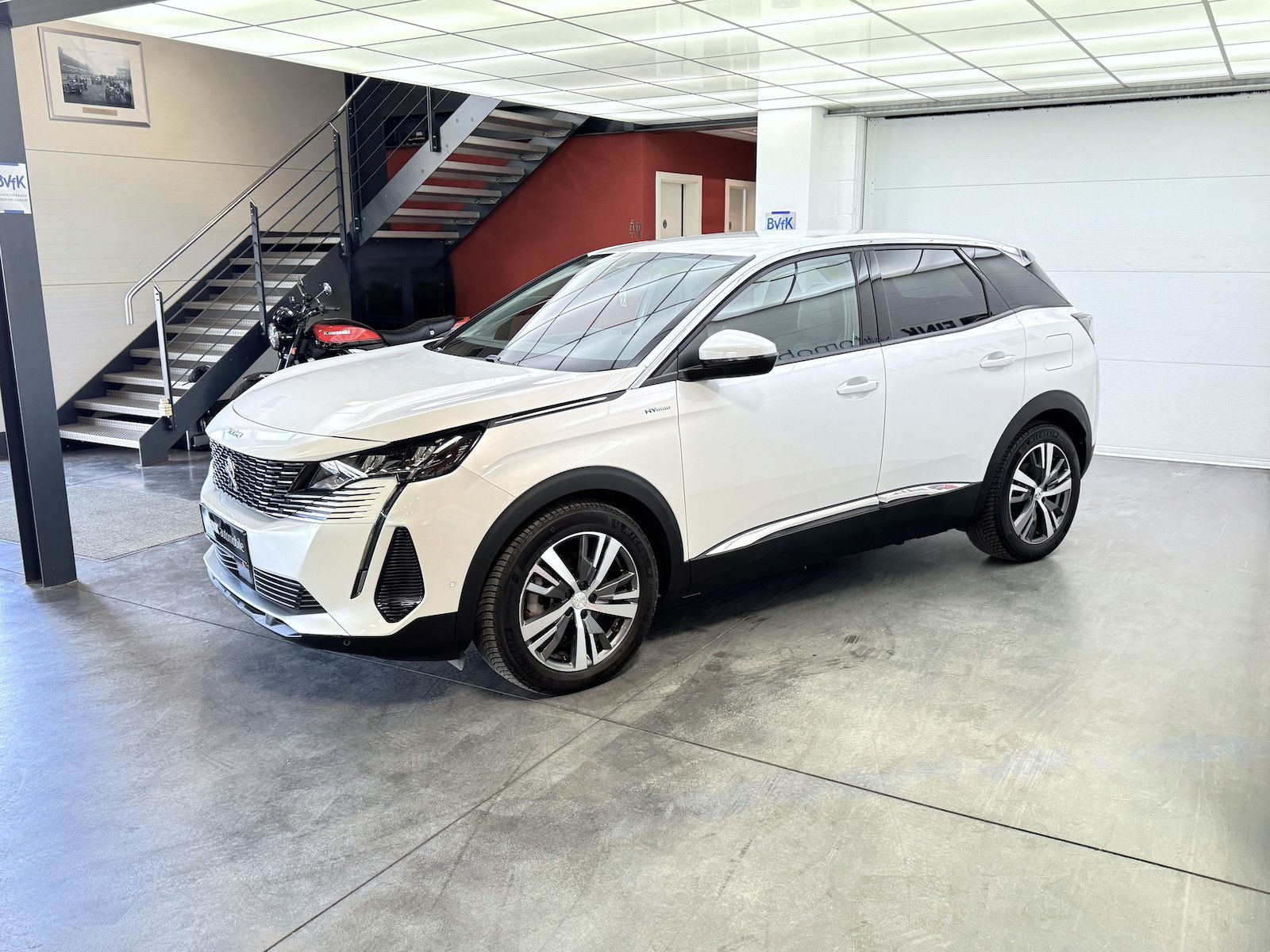 Peugeot 3008 1.6 225 Allure 1.Hand Plug-In Hybrid AHK
