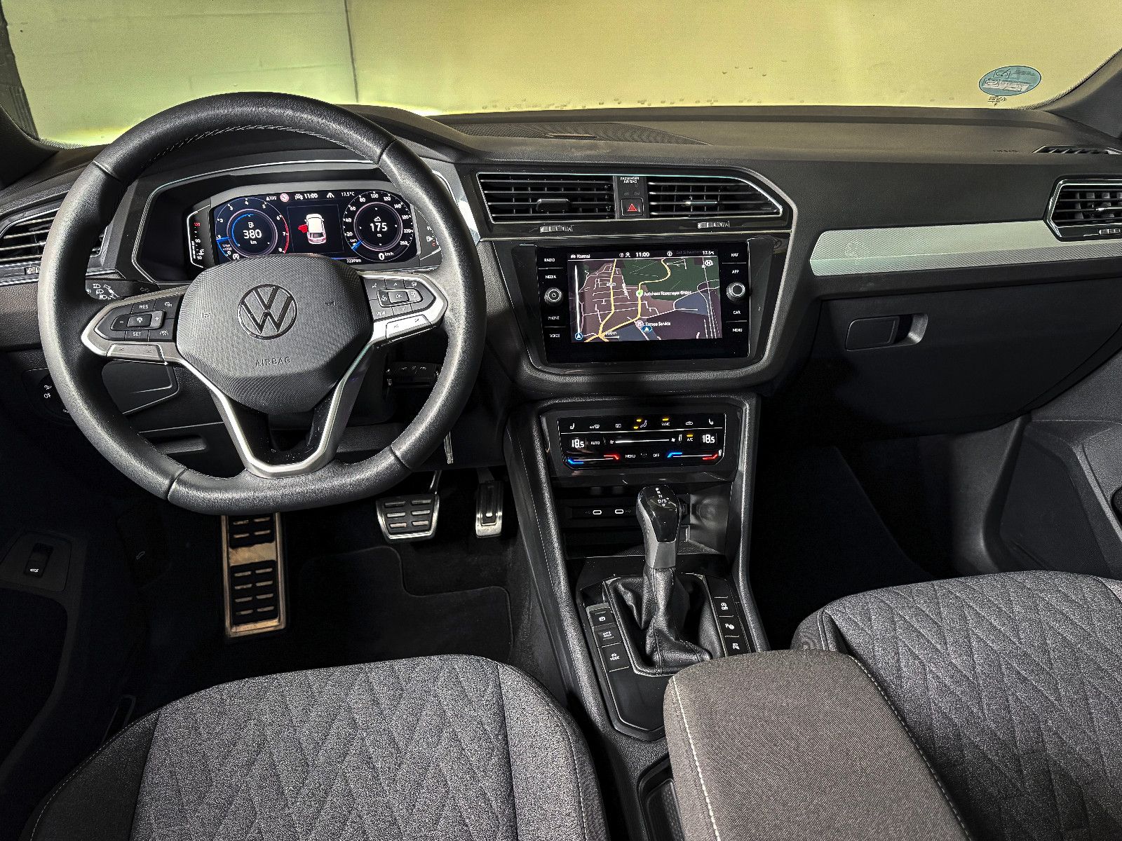 Volkswagen Tiguan Move - Samsaru's Car Outlet