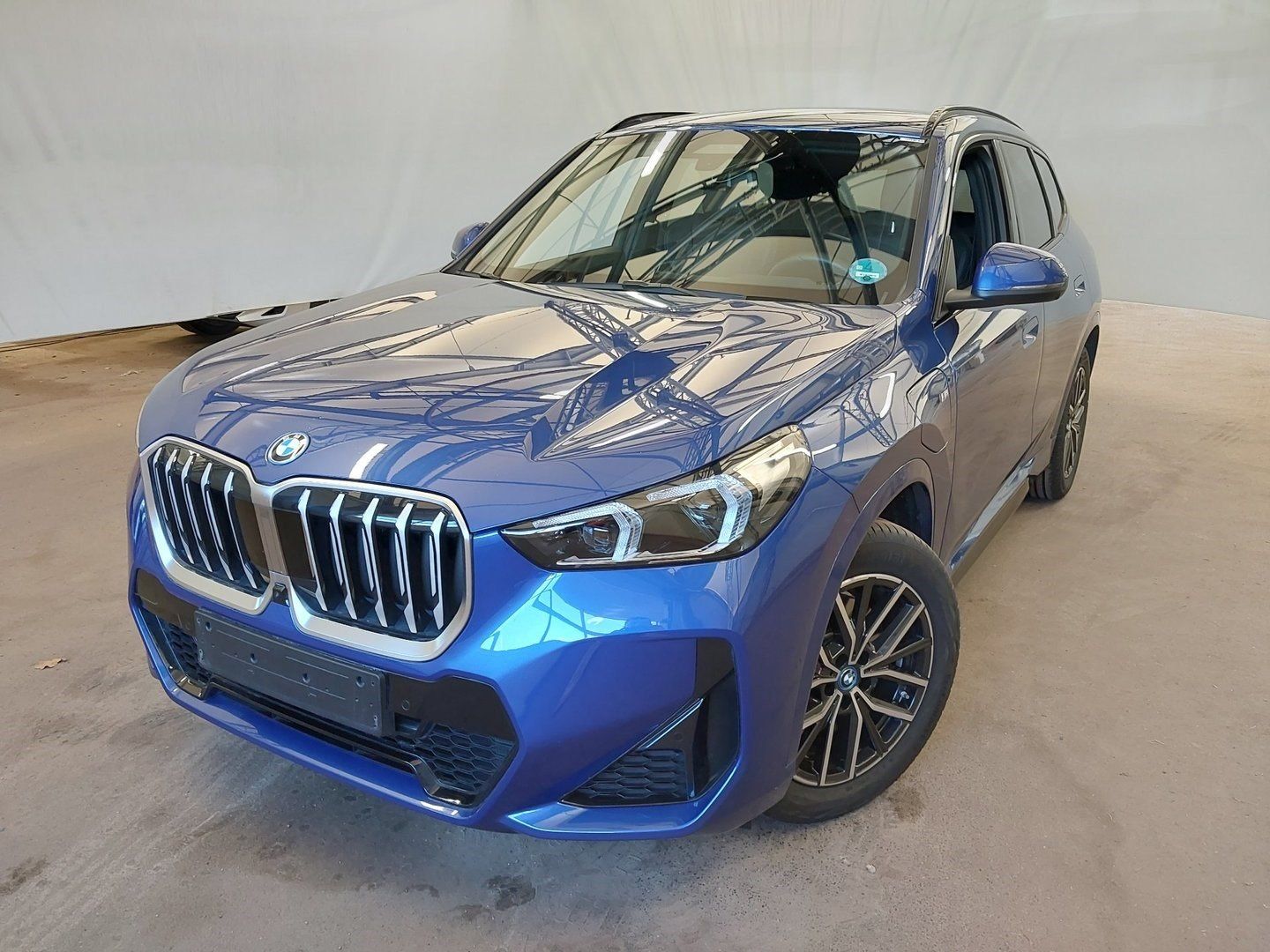 BMW X1 xDrive30e M Sport 18" AHK Massage H/K