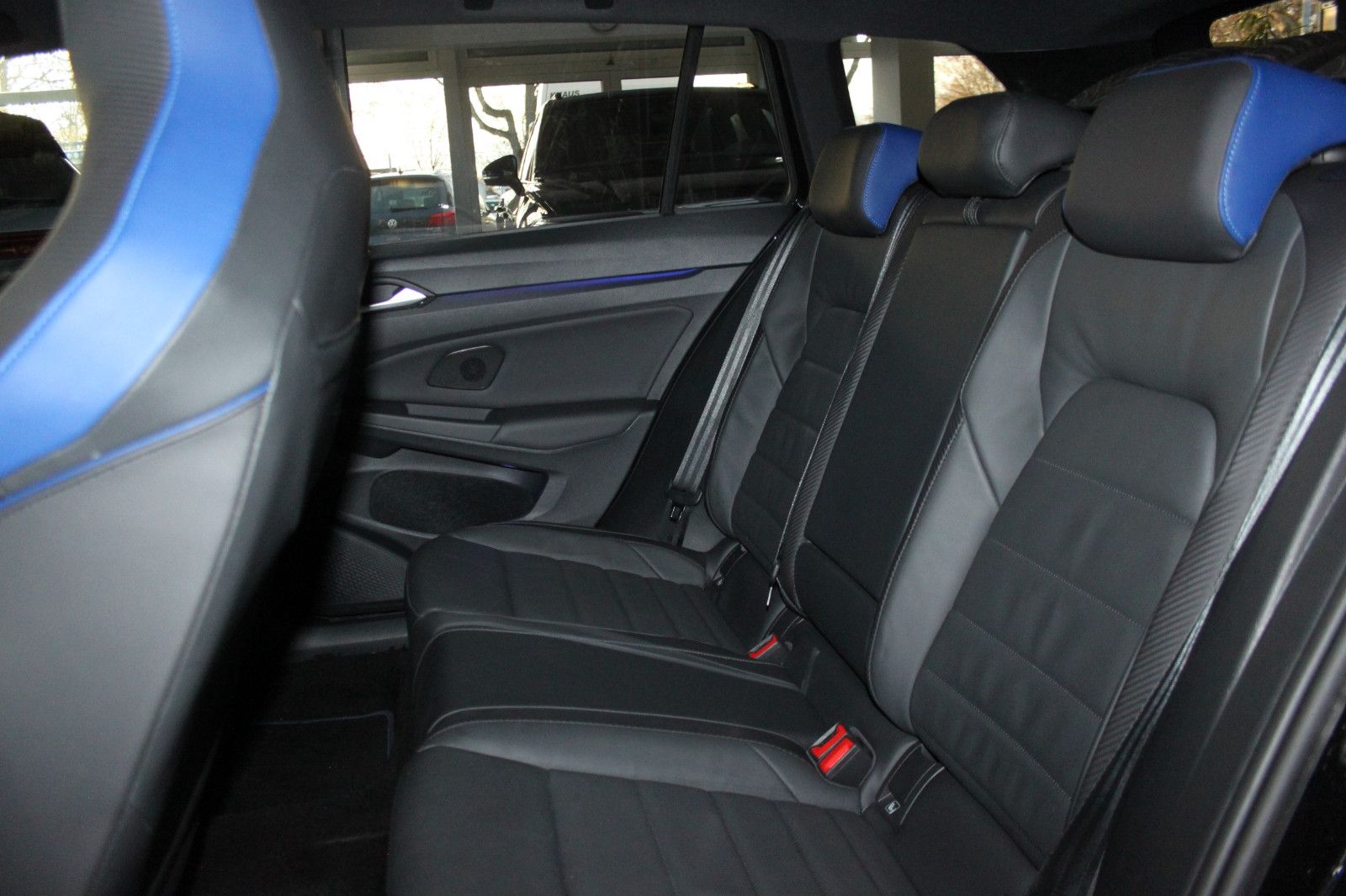 Volkswagen Golf VIII Variant R/DSG/PANO/LEDER/IQLED/H&K/BLC