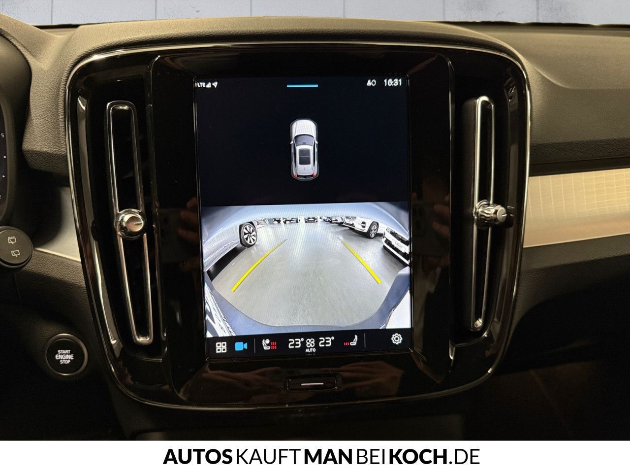 Volvo XC40 B3 DKG Core AHK LED SHZ/LHZ NAVI PDC/CAM!