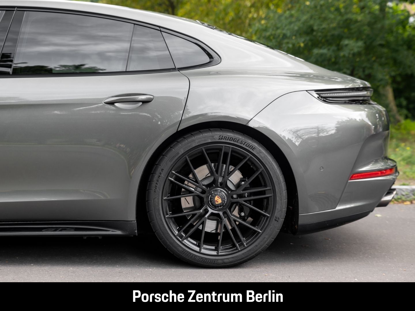 Porsche Panamera GTS Surround-View InnoDrive LED-Matrix