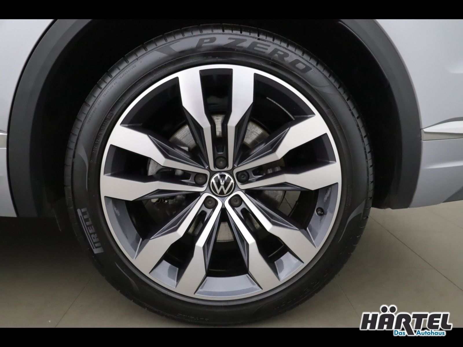 Volkswagen TOUAREG ELEGANCE EHYBRID 3.0 V6 TSI TIPTRONIC - Samsaru's Car Outlet