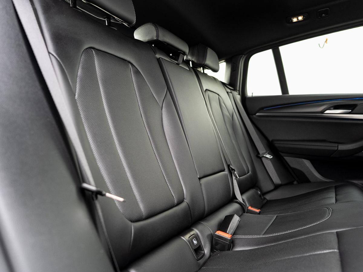 BMW X4 xDrive30i M-Sport AHK PANO HuD ACC Laser KoZg