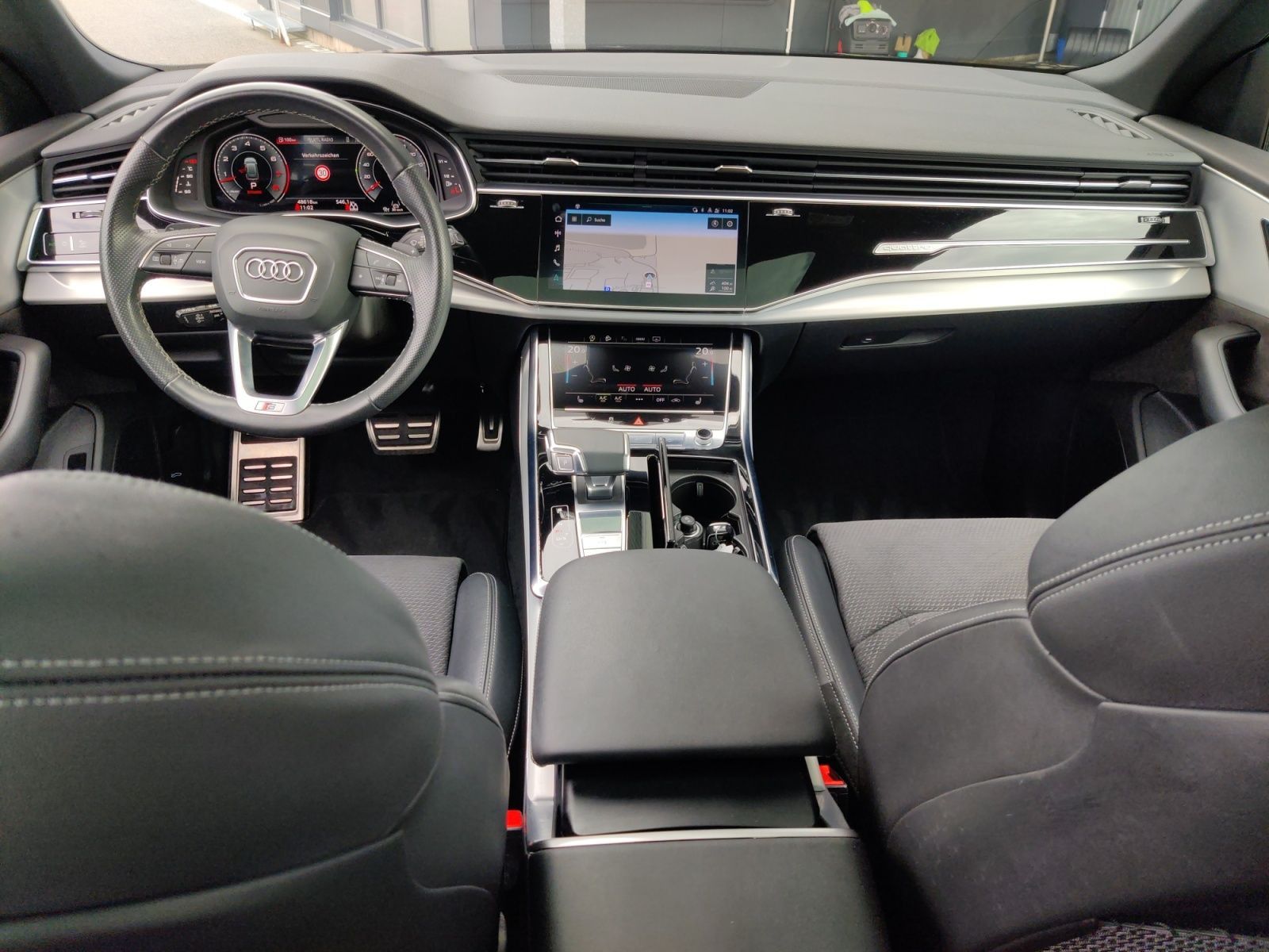 Audi Q8 55 TFSI Tiptr. S-Line 2x, HD Matrix, AHK, Pan