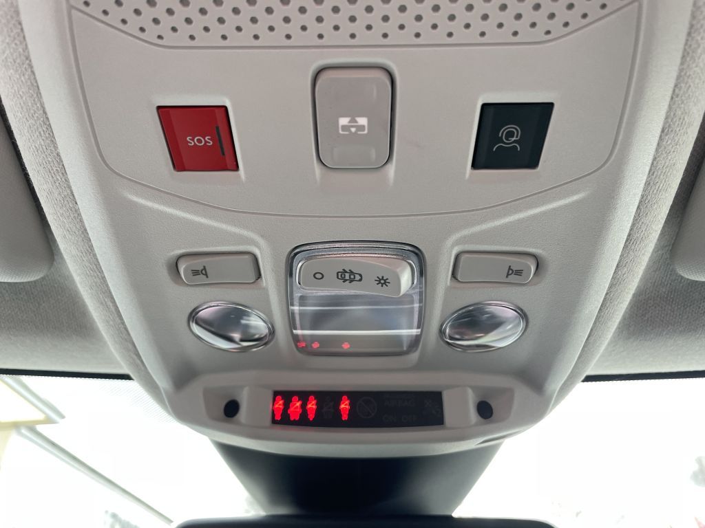 Citroën C4 BlueHDi 130 Stop&Start EAT8 SHINE
