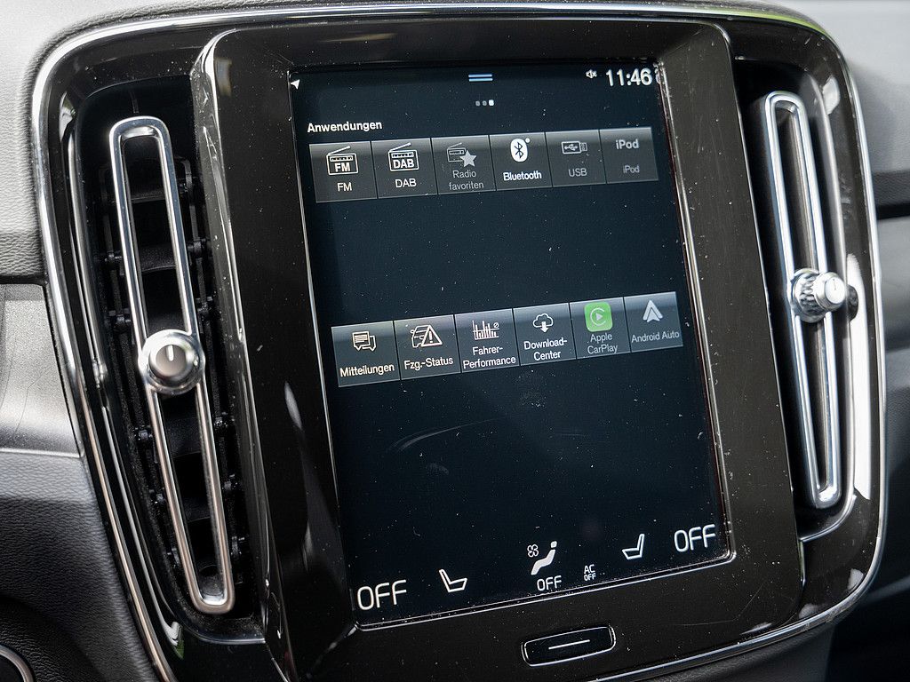 Volvo XC40 T4 Recharge Core AHK ACC