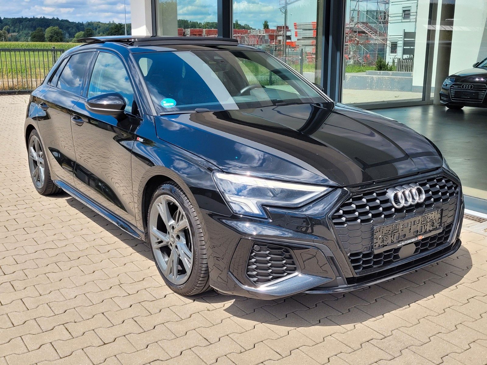 Audi A3 Sportback 35 TDI 2x S line Panorama 18" Black