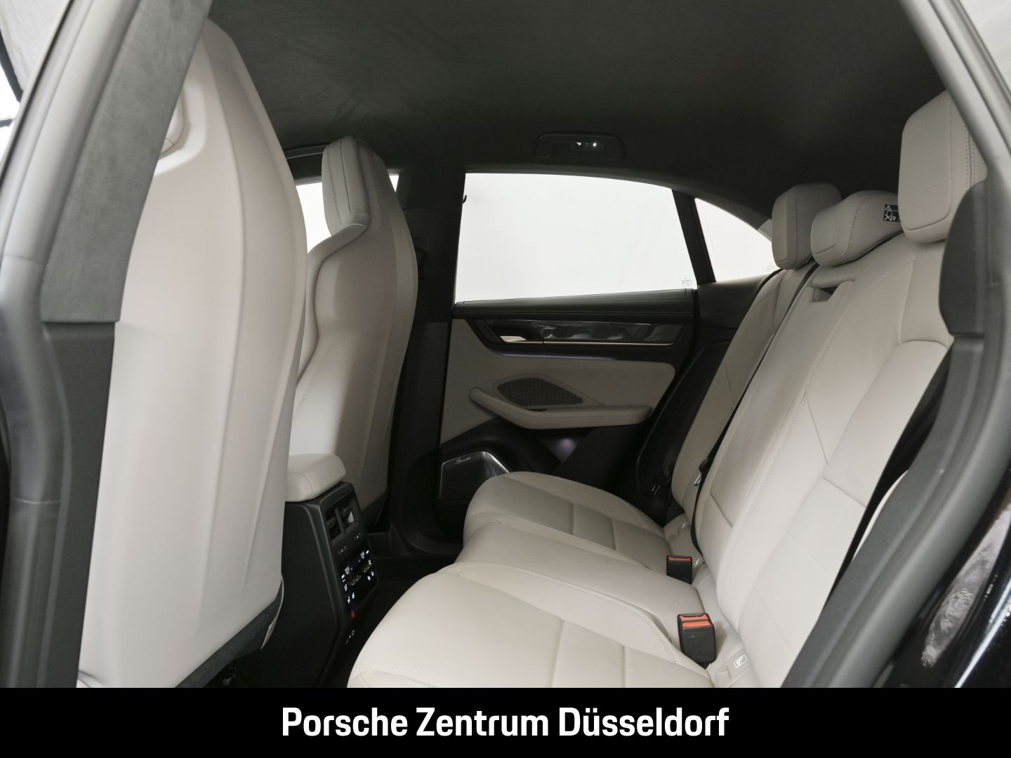 Porsche Macan Turbo Surround-View Burmester LED-Matrix