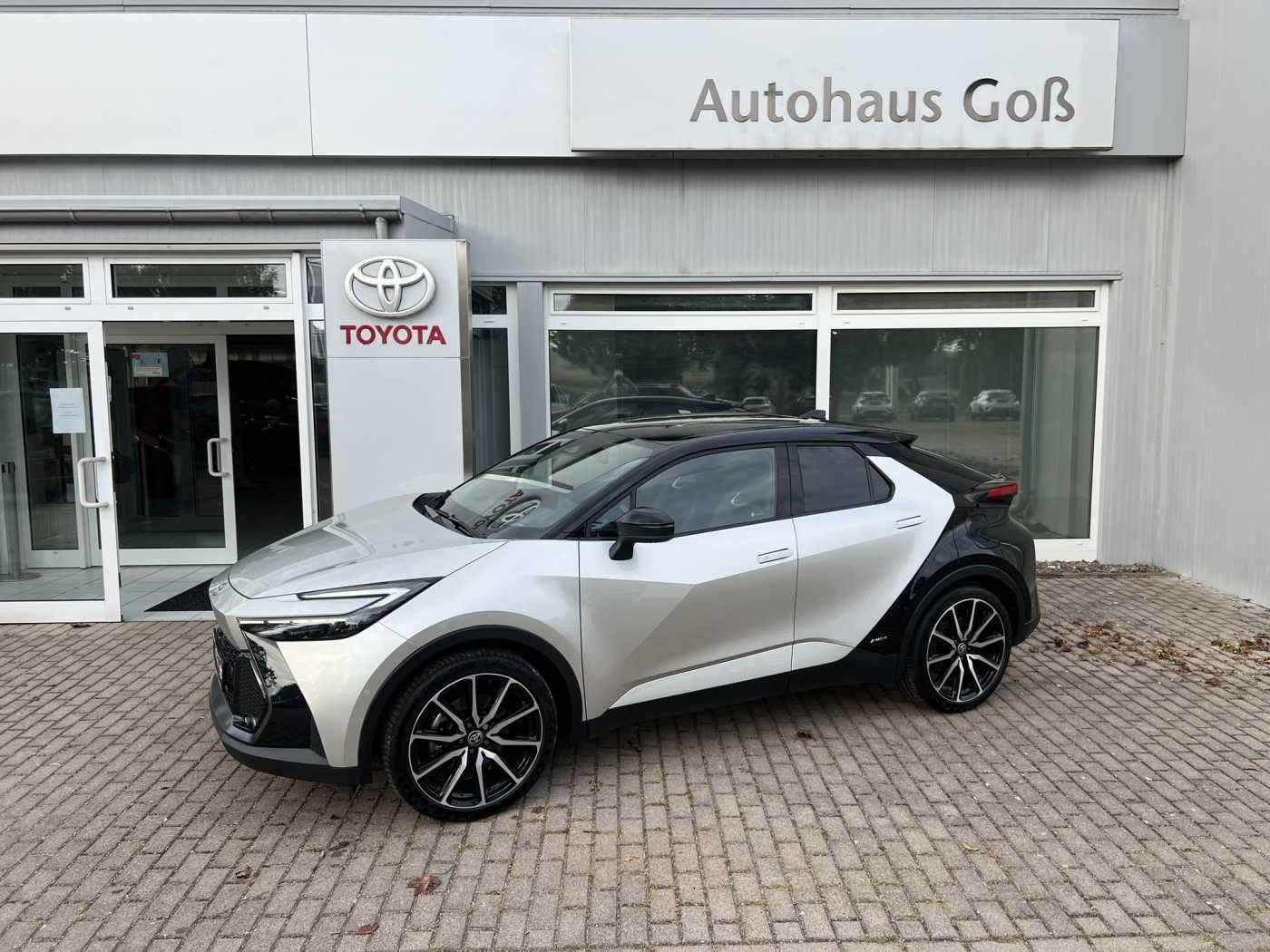 Toyota C-HR 2.0 GR 4X4 SPORT - Samsaru's Car Outlet