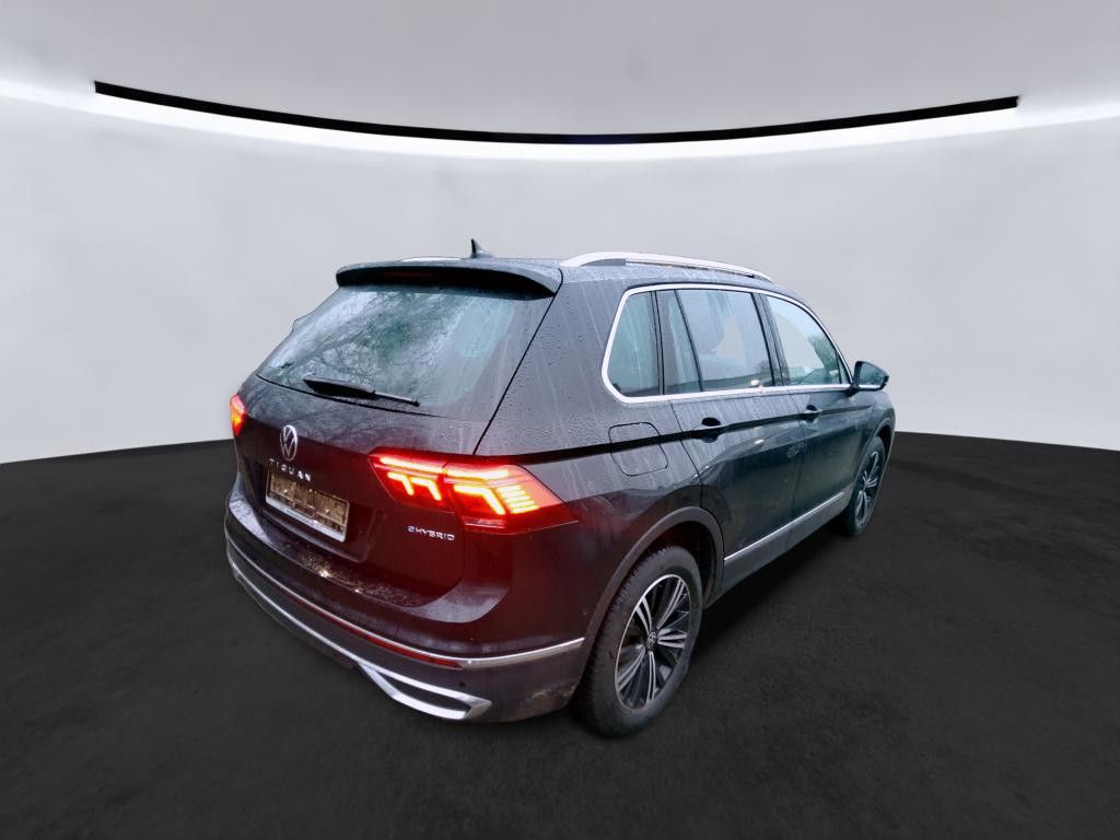 Volkswagen Tiguan Elegance eHybrid Matrix*AHK*Kamera*3Zonen