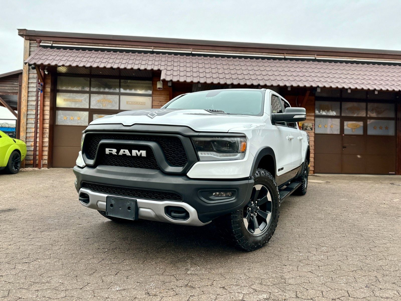 Dodge 5.7 V8*4X4*LPG*REBEL*LEDER*LED*NAVI*AHK*MFL*TOP*