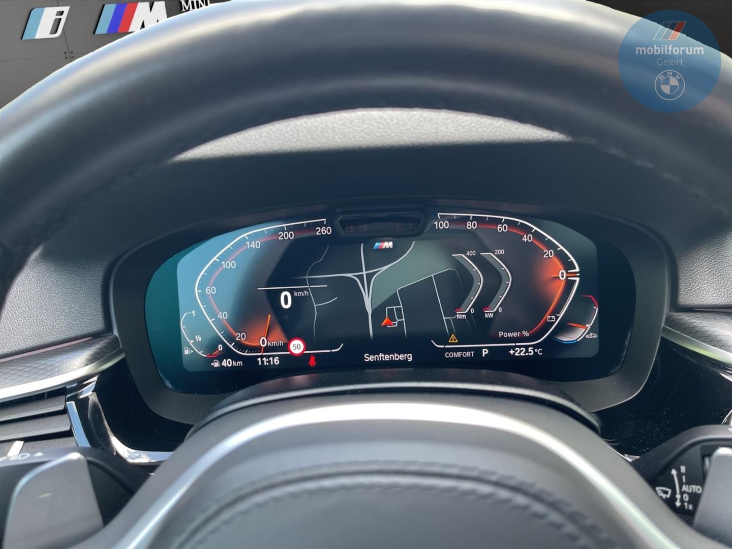 BMW 530 i Touring M-Sport AHK StandHZG Panorama