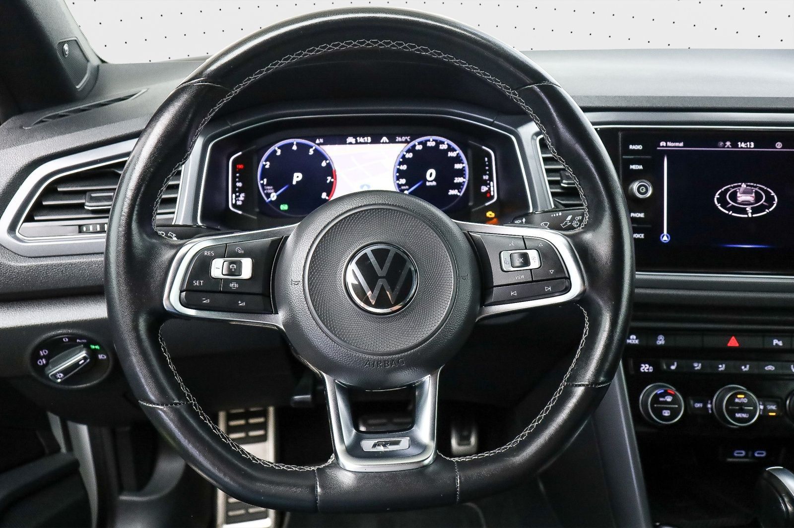 Volkswagen T-Roc Cabriolet 1.5 TSI DSG R-LINE Black - Samsaru's Car Outlet