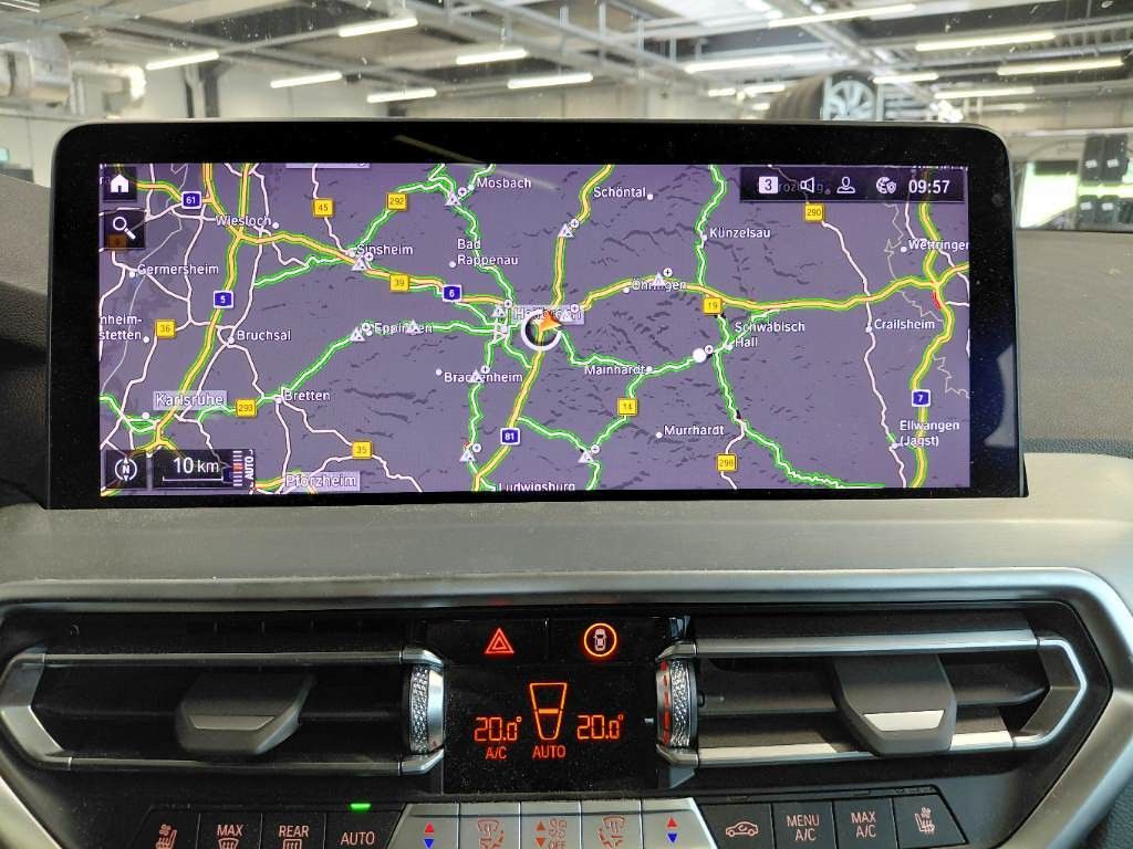 BMW X4 30d xDrive M Sport AHK/HEADUP/SITZLÜFTUNG/PAN