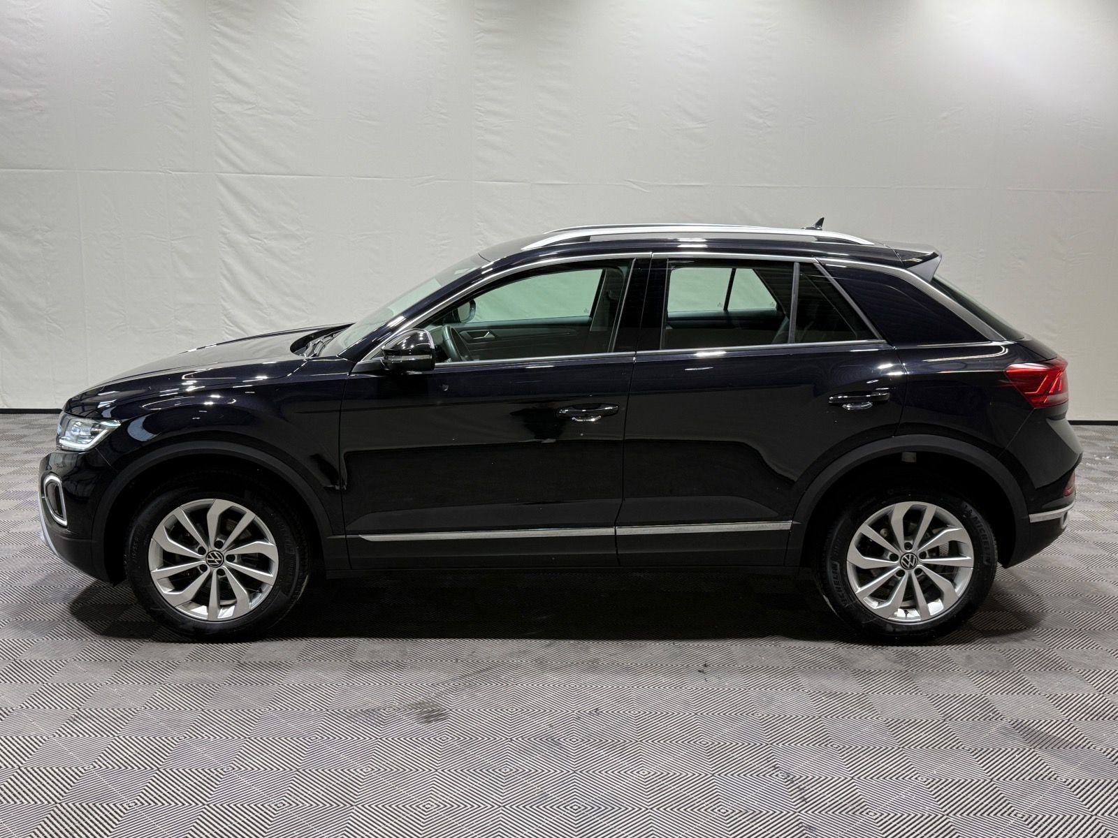 Volkswagen T-ROC Style 1.5 TSI DSG - Samsaru's Car Outlet