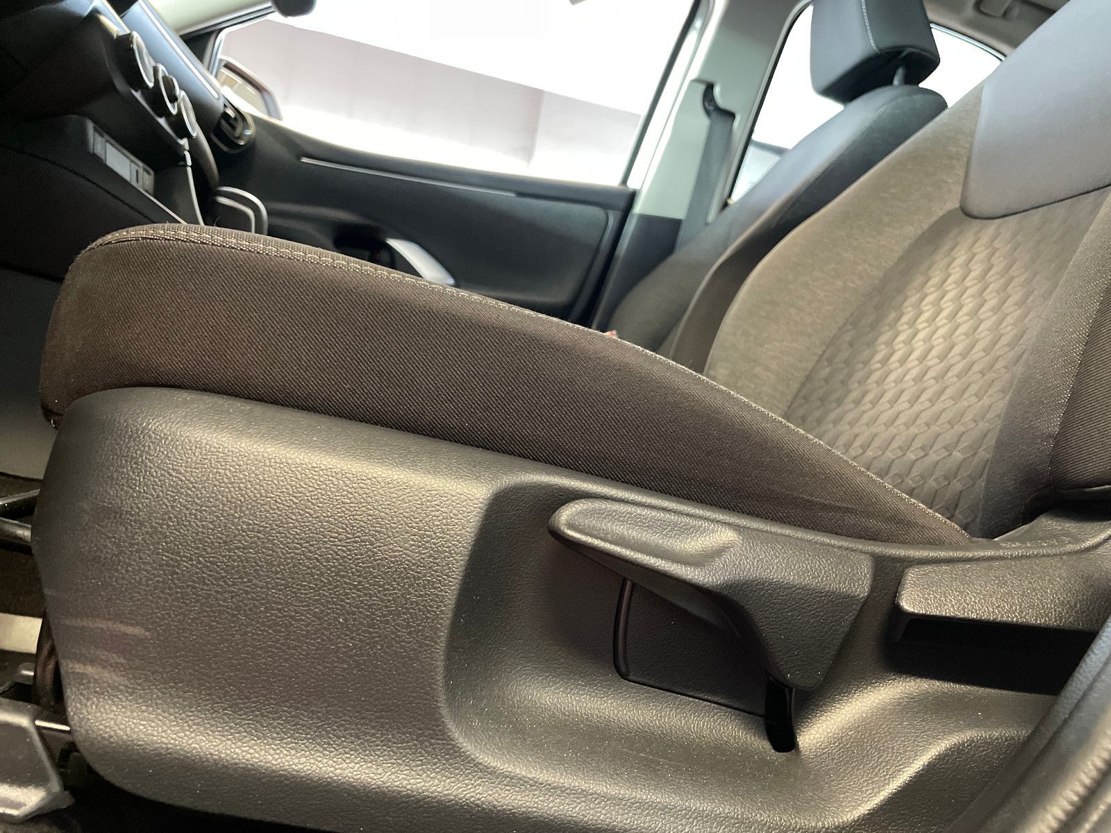 Toyota Yaris Comfort - Samsaru's Car Outlet