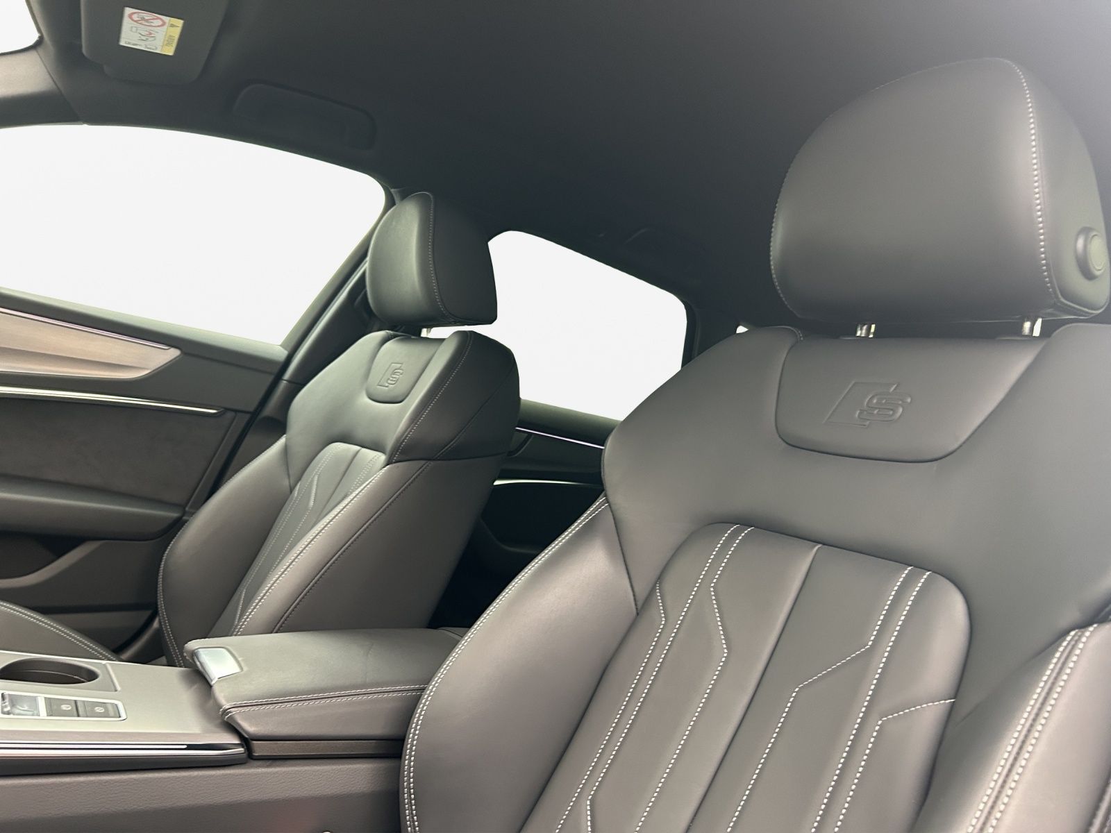 Audi A6 Avant 45 TFSI S-LINE*NAVI-PLUS*MATRIX*HUD*AHK