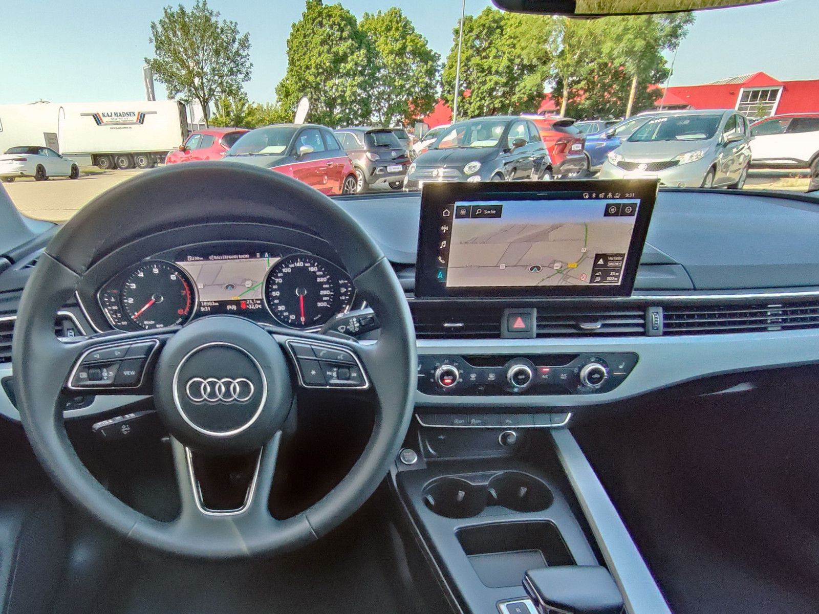 Audi A4 Avant 35 TFSI S line - Samsaru's Car Outlet