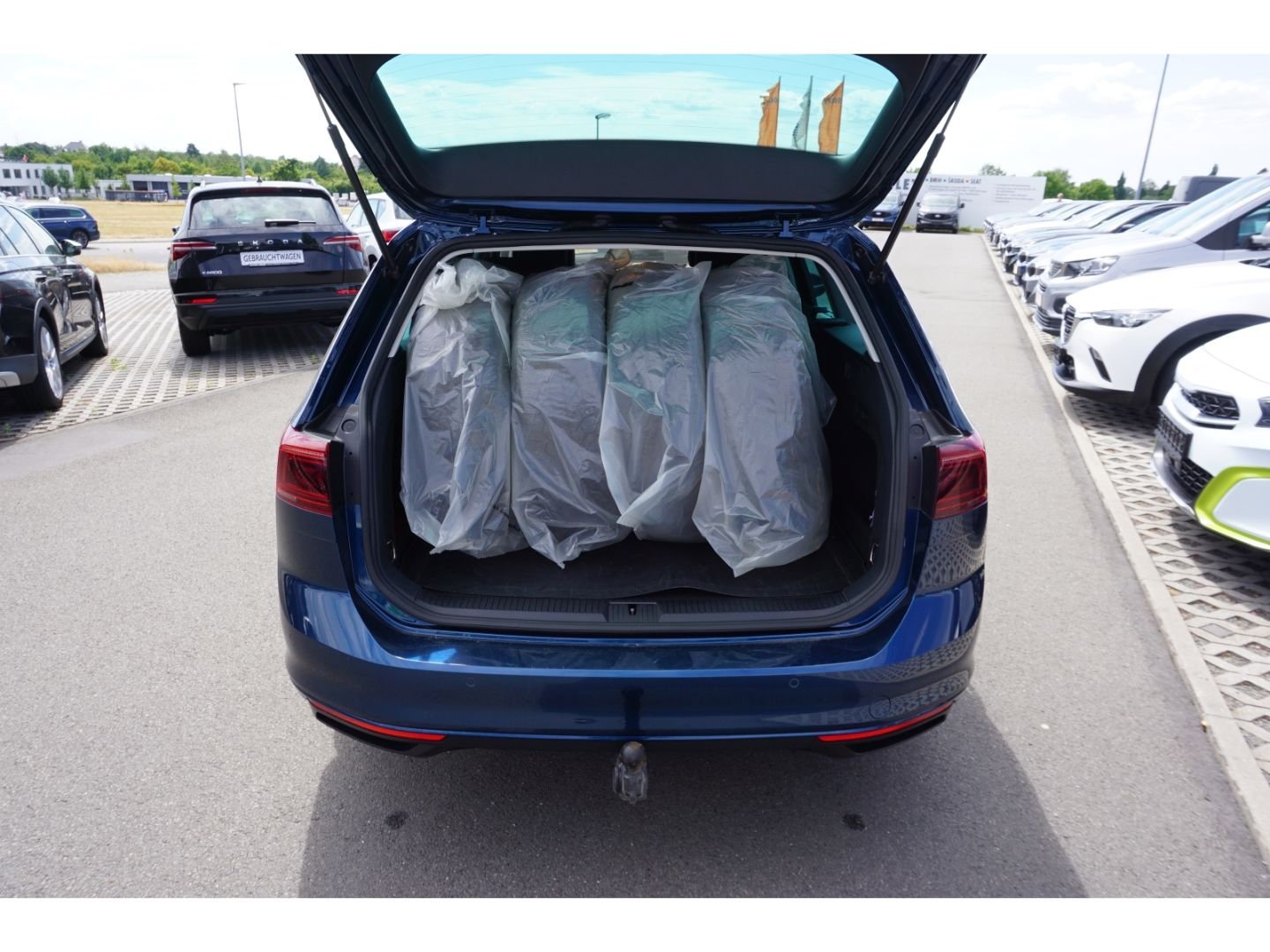 Volkswagen Passat 2.0 TSI DSG - Samsaru's Car Outlet