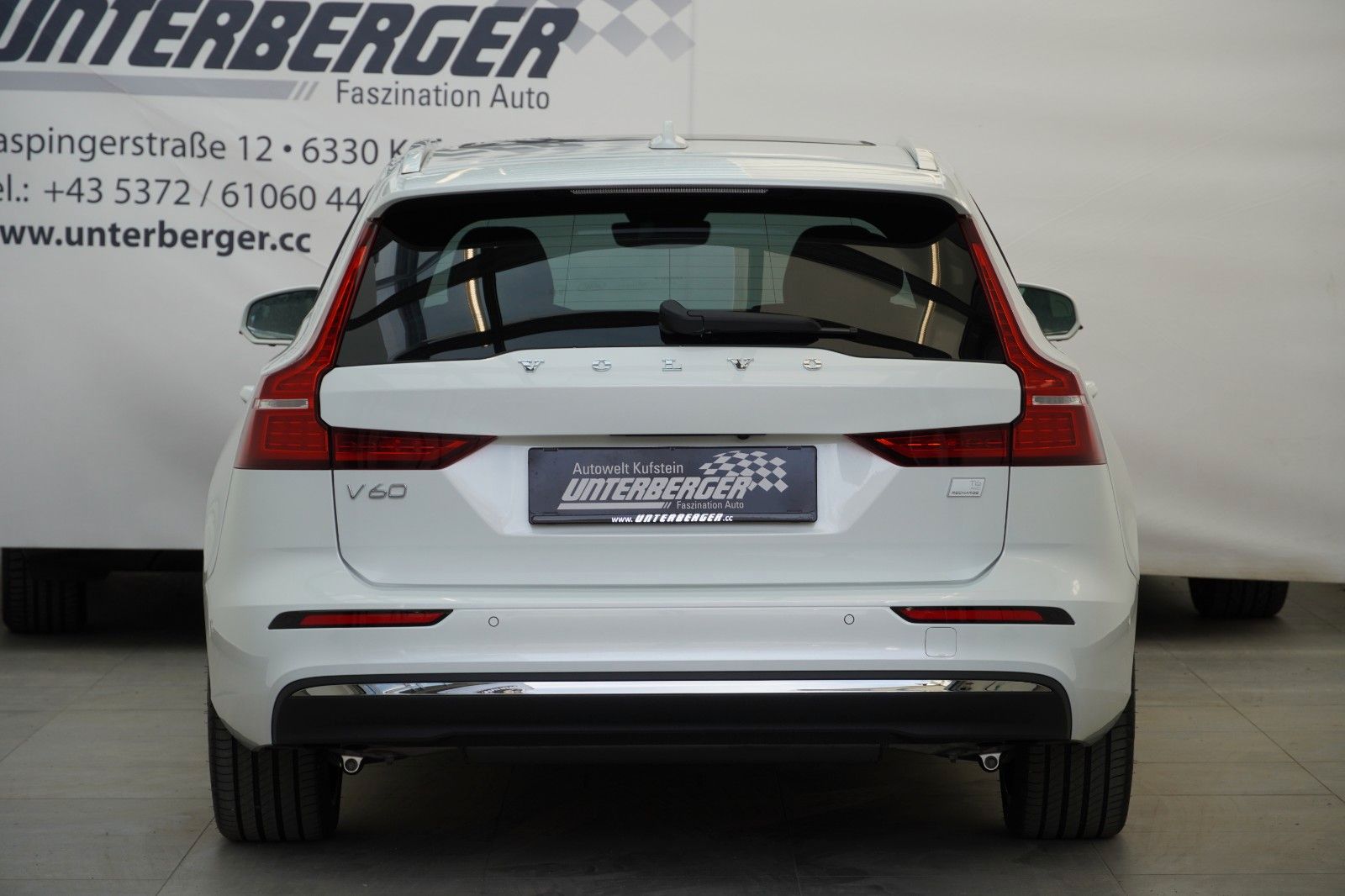 Volvo V60 Kombi Plus Bright Recharge Plug-In Hybrid AW