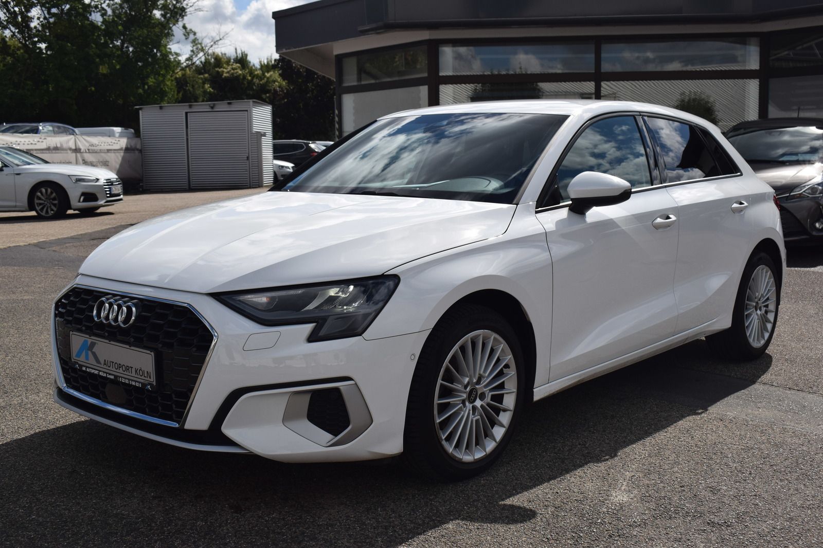 Audi A3 Sportback 30 TDI advanced Automatik/AHK