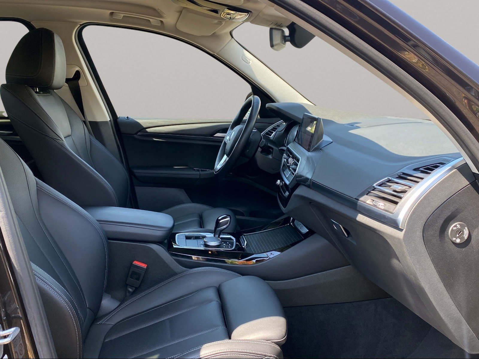 BMW X3 xDrive20i - Samsaru's Car Outlet