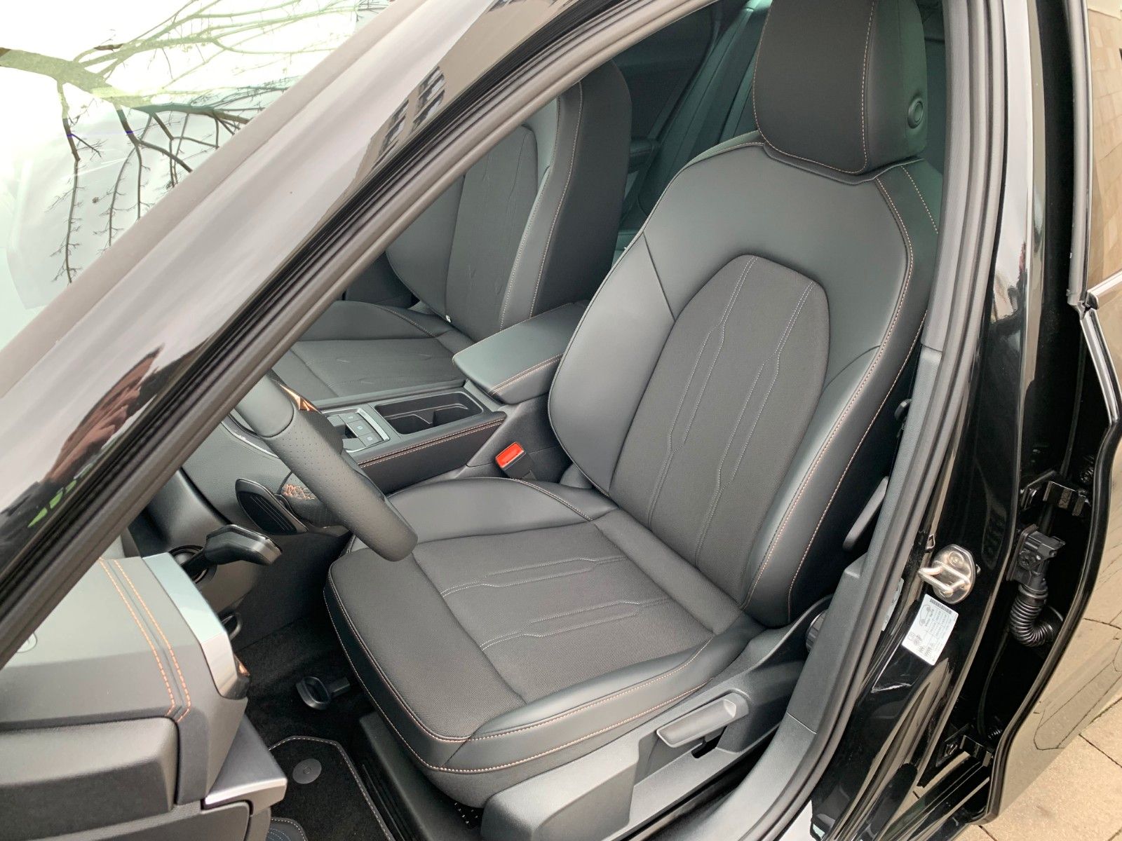 Cupra Leon 1.5 eTSI DSG ST - Samsaru's Car Outlet