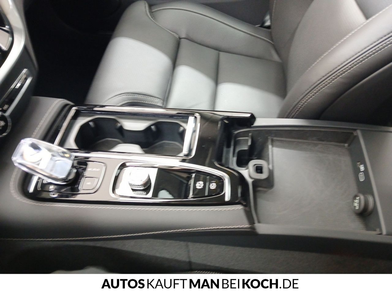 Volvo S60 T8 Plug-In AWD Ultimate Dark HIGH- END