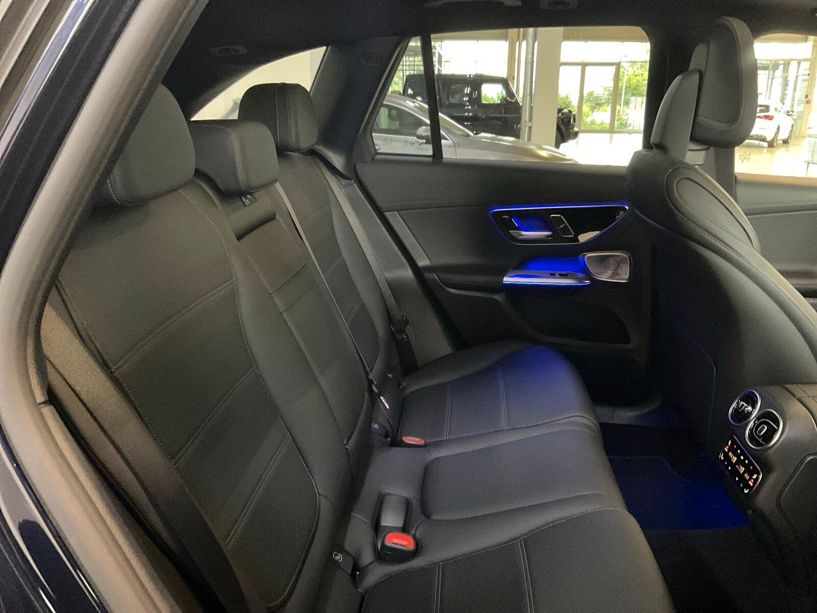 Mercedes-Benz GLC 300 de 4MATIC - Samsaru's Car Outlet