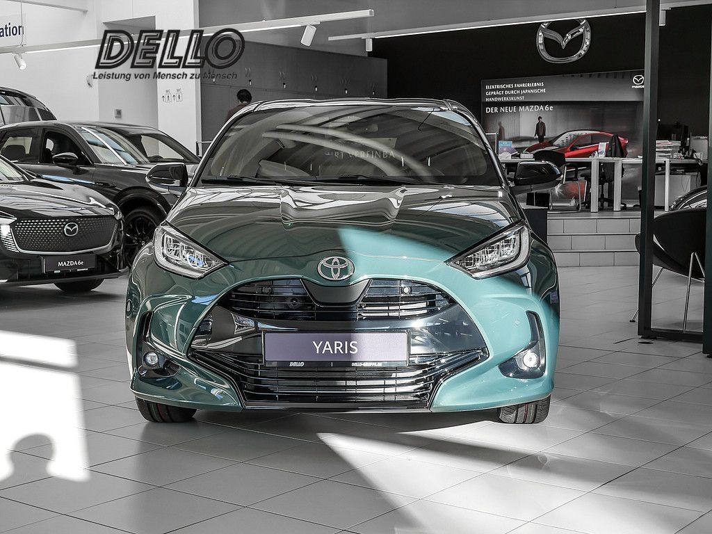 Toyota Yaris Hybrid Style Plus SHZ KAMERA NAVI ACC LED