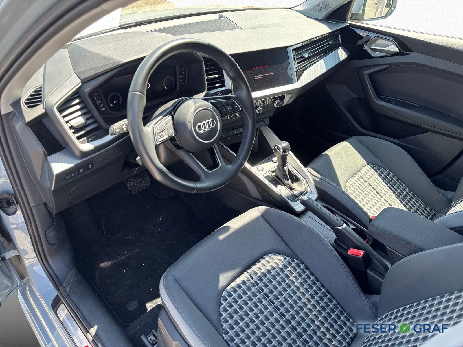 Audi A1 Sportback 30 TFSI S line - Samsaru's Car Outlet