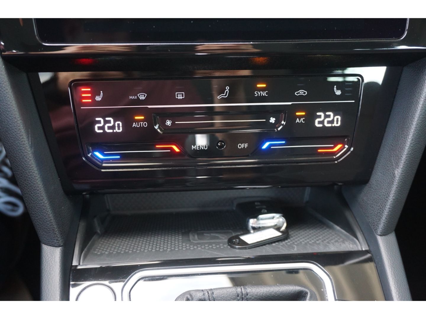 Volkswagen Passat 1.5TSI-DSG - Samsaru's Car Outlet