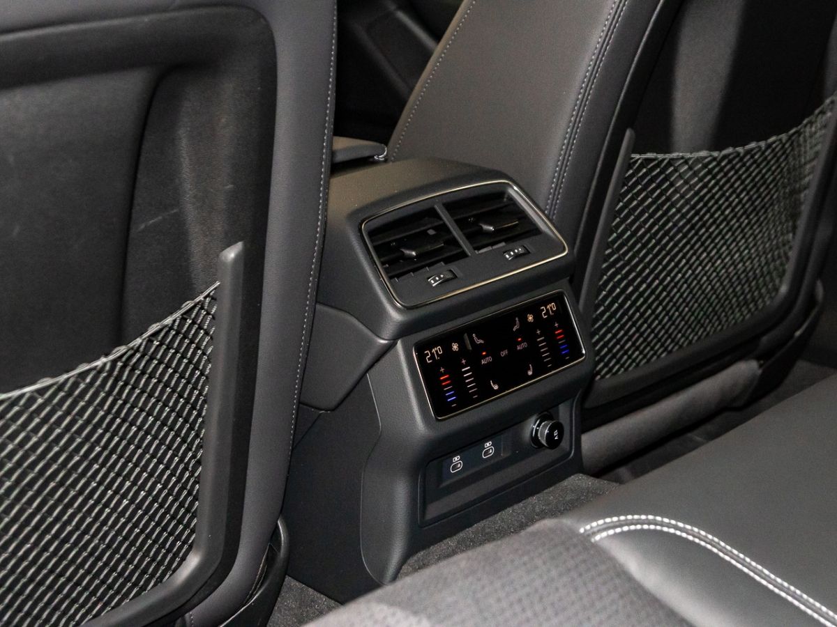 Audi A6 Avant S line 55 TFSI e quattro S tronic - Samsaru's Car Outlet