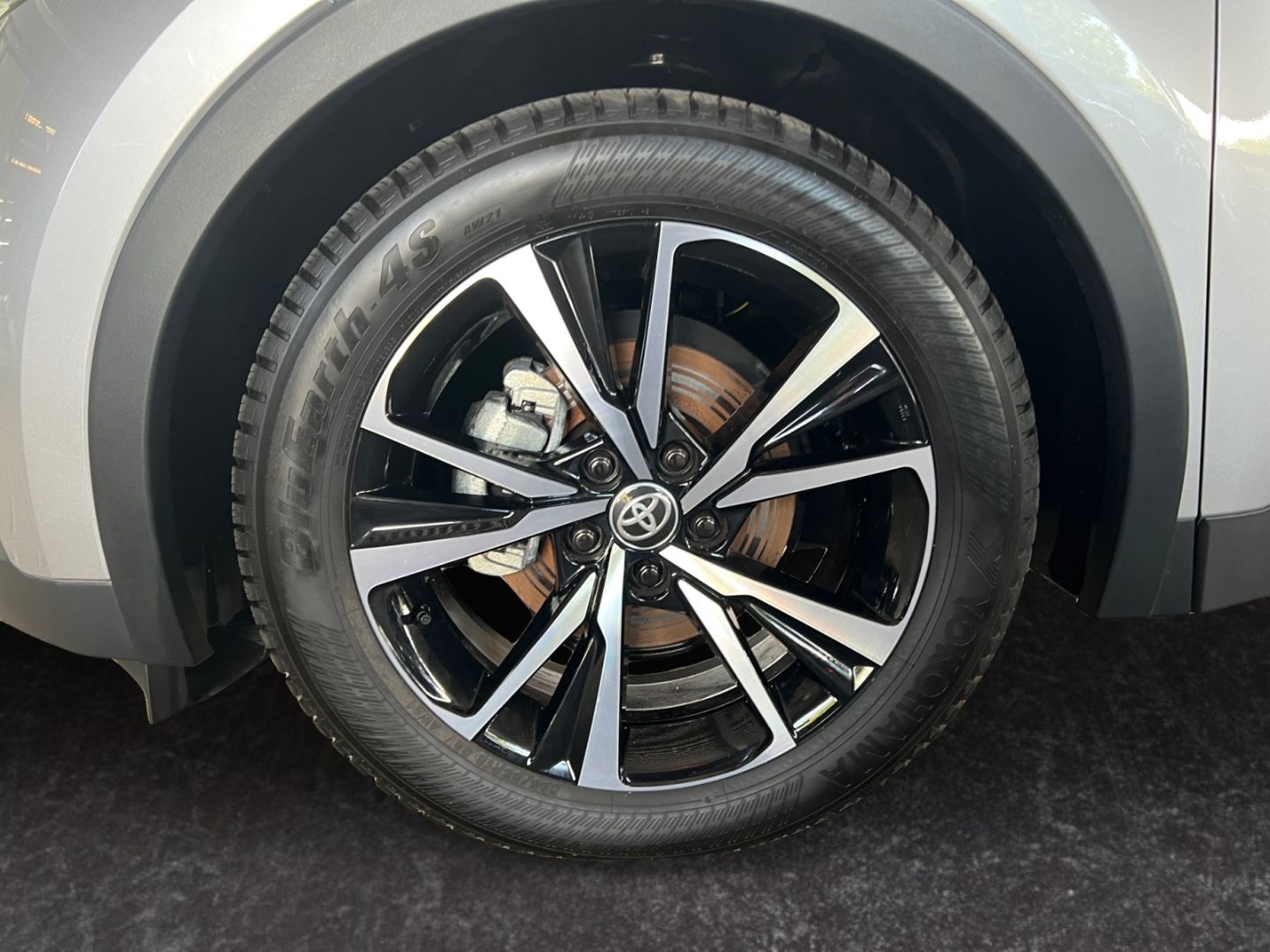 Toyota C-HR 1.8 Hybrid Team D *LED*el. Heck*ACC*CAM*SHZ