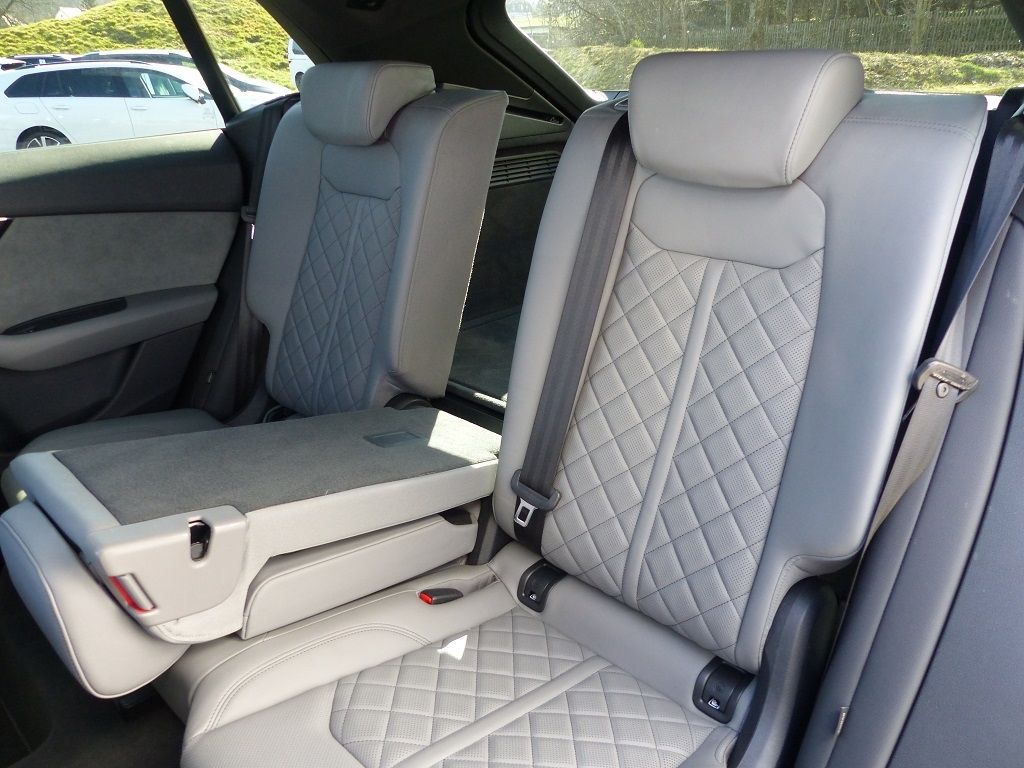 Audi Q8 competition+ 50 TDI quattro Tiptronic S line