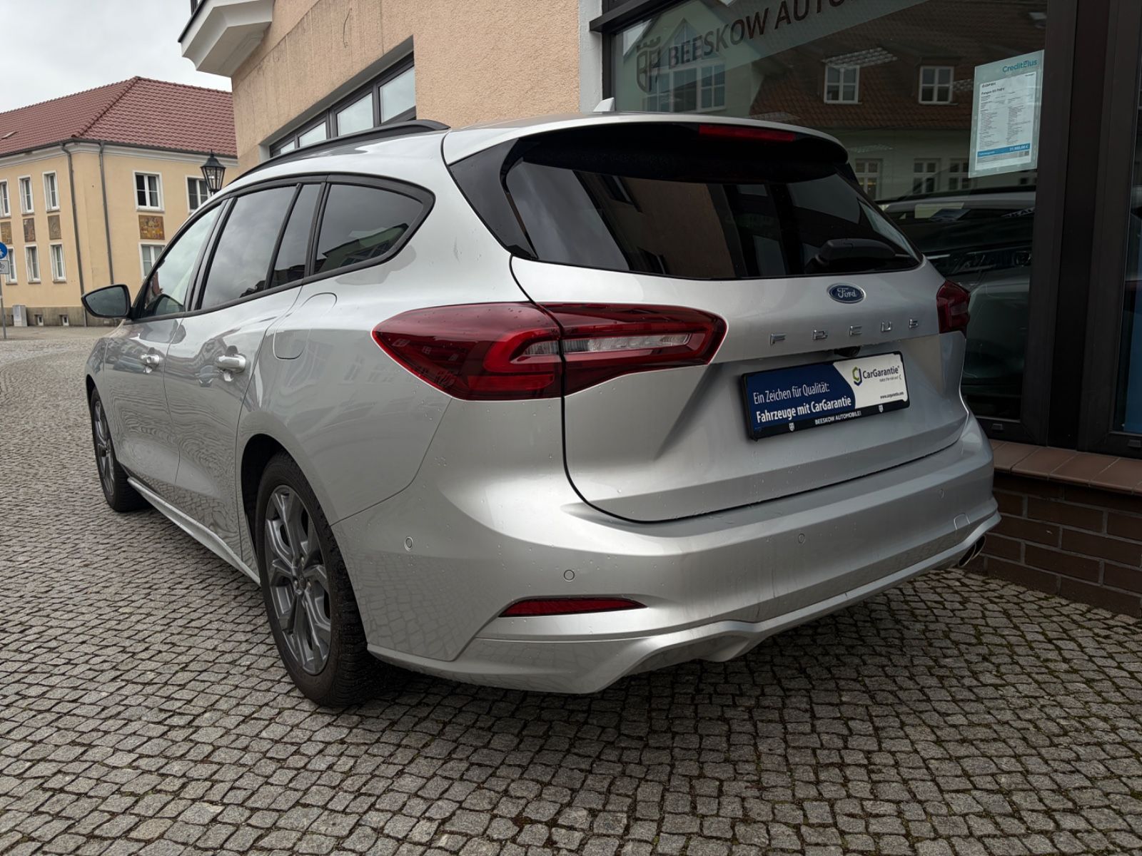 Ford Focus Turnier ST-Line X Automatik Kamera LED Nav