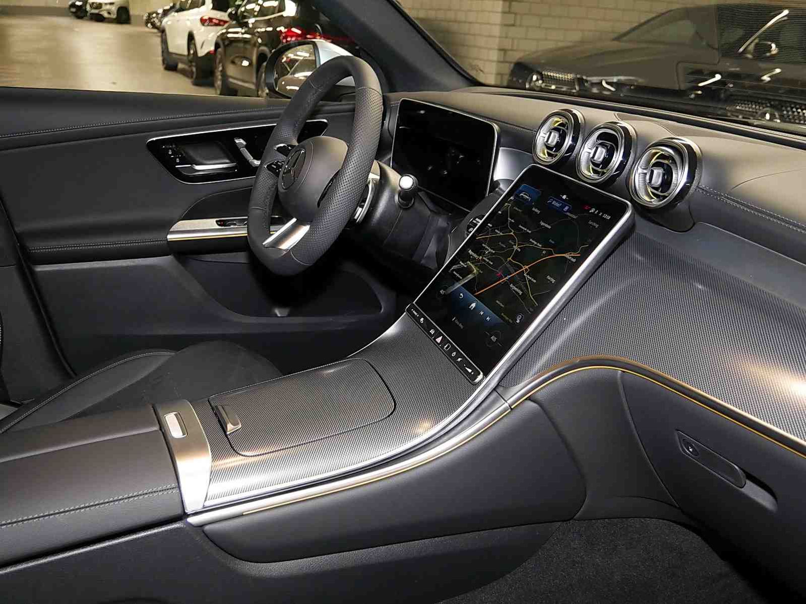 Mercedes-Benz GLC 200 d 4MATIC MBUX AMG SHD Perf-AGA LED Navi
