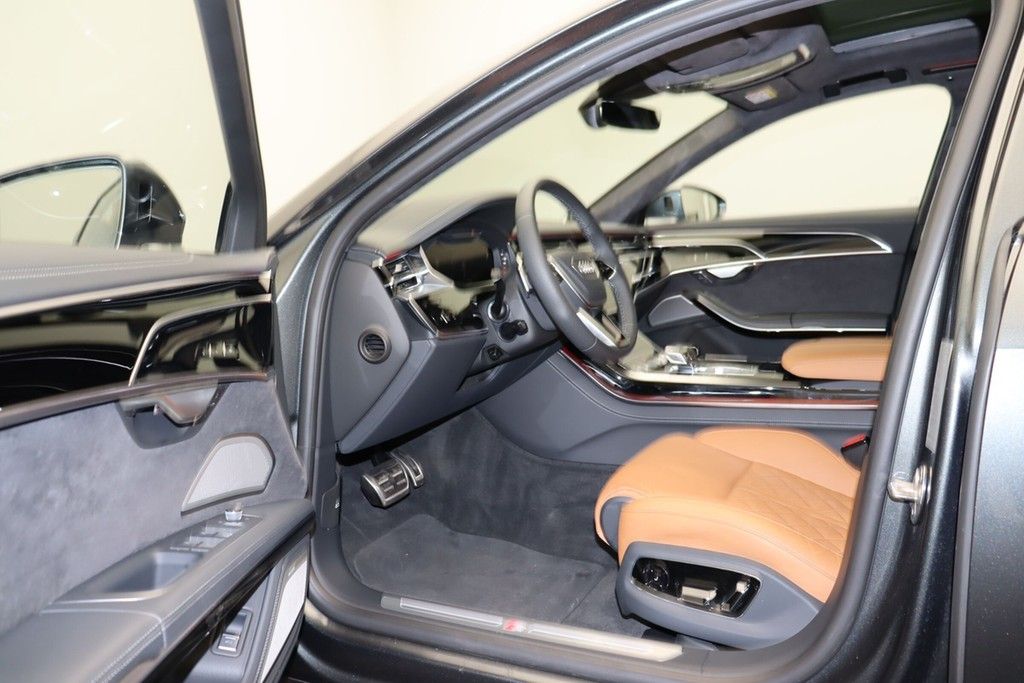 Audi A8L 60 TFSI quattro S line - Samsaru's Car Outlet