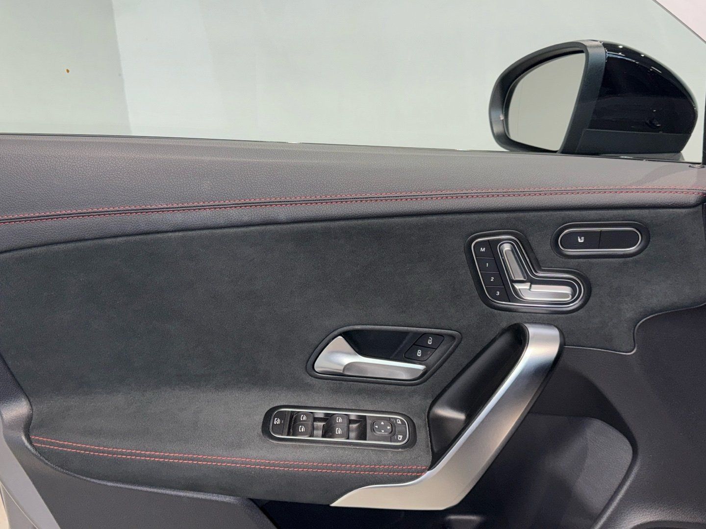 Mercedes-Benz CLA 35 AMG - Samsaru's Car Outlet