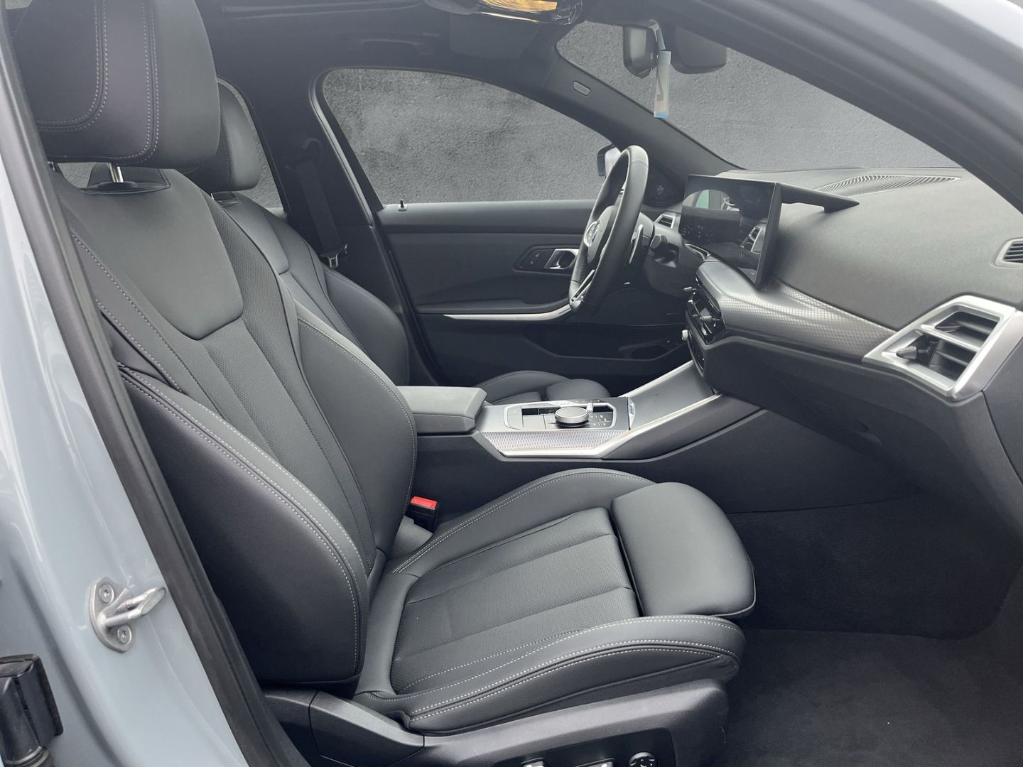 BMW 330 e xDRIVE TOURING M SPORT 18''LC PROF PANO AH