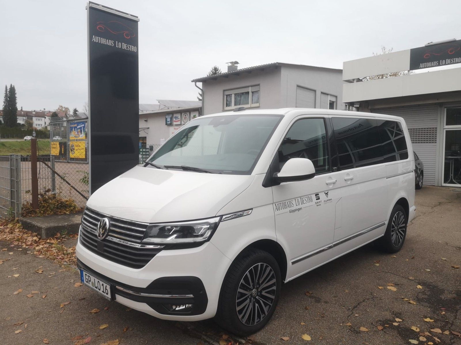 Volkswagen T6.1 Multi Gen 6 2.0 TDI DSG - Samsaru's Car Outlet