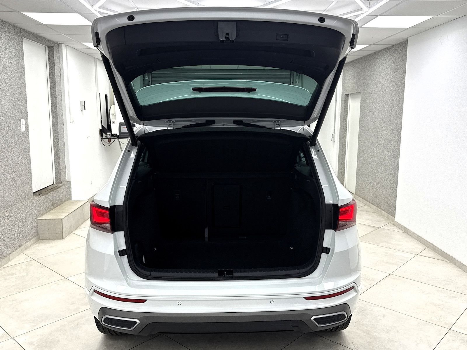 Seat Ateca 2.0 TDI FR Line Sport ACC Leder Mem AHK RC