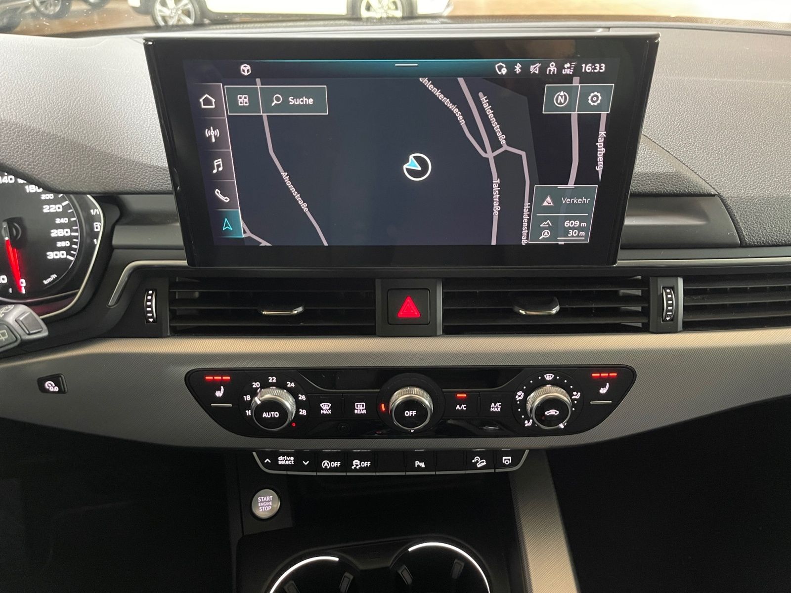 Audi A4 allroad Avant 2.0 TDI quattro AHK Standheizun